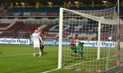Il Cosenza mata il Benevento, al Marulla termina 1-0