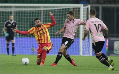 Il Benevento fa il suo primo 0-0 e porta via un punto dal Barbera